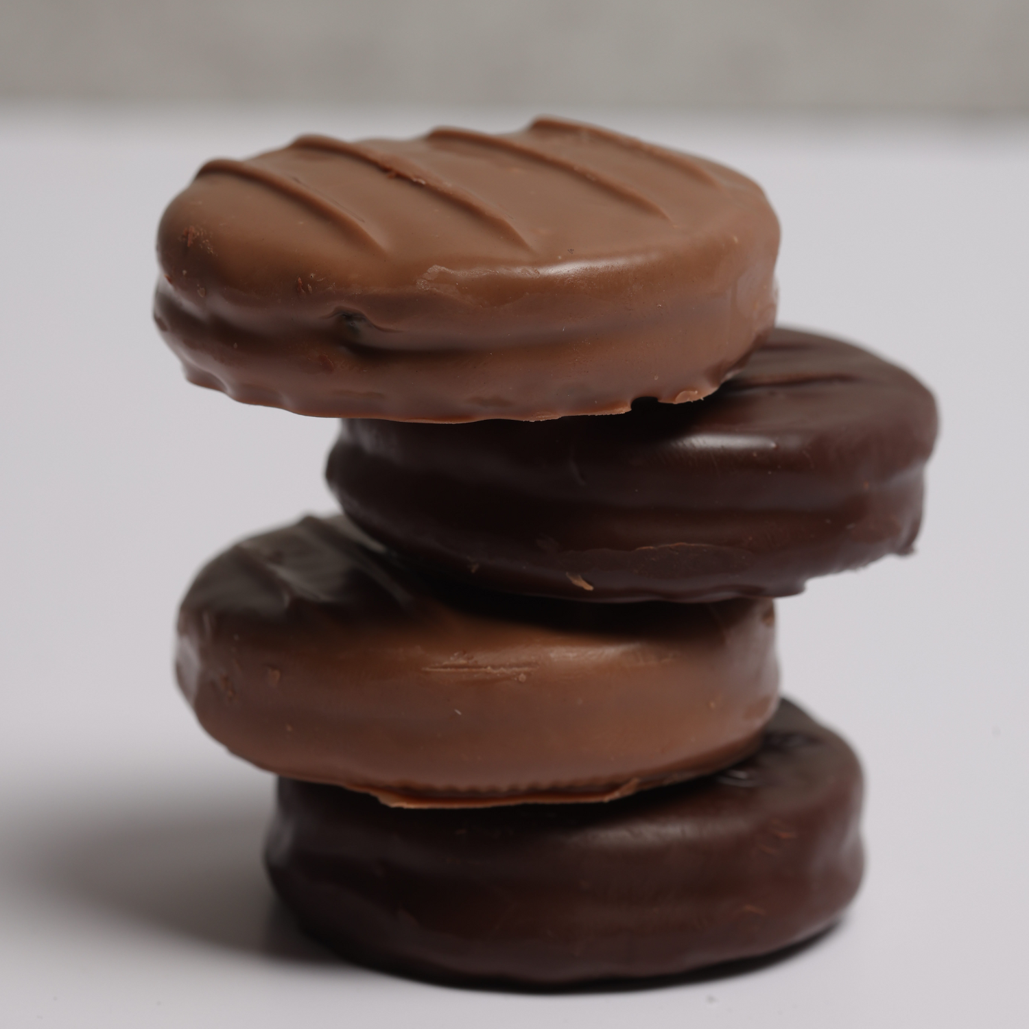 Chocolate Covered Oreos – Ketchicandies