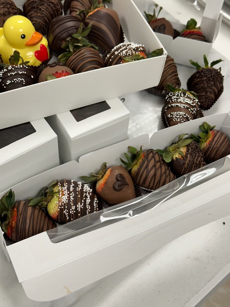 Valentine’s Chocolate-Covered Strawberries